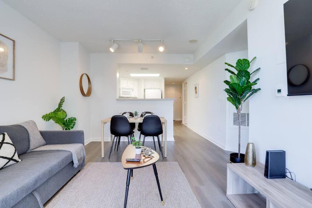 Bright Apartment Walk To Ballston Metro アーリントン エクステリア 写真